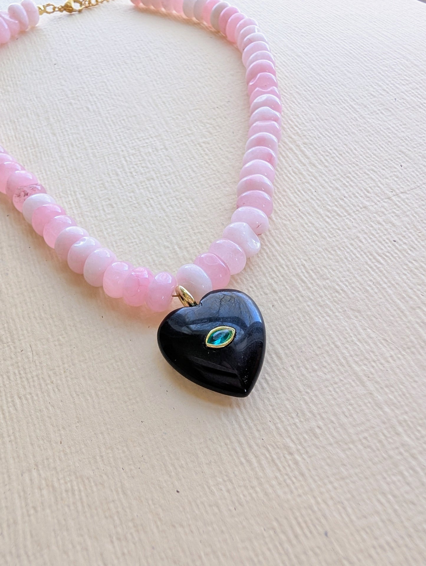 The Coastal Heart Necklace - Black